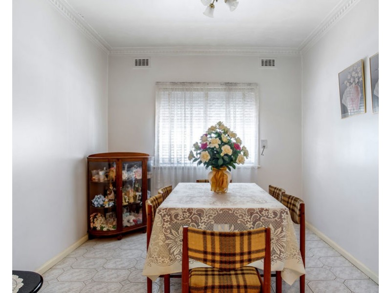 14 Corvey Road, Reservoir VIC 3073