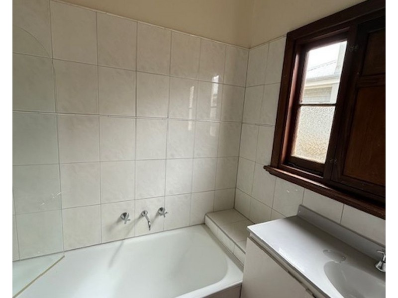 2 Morphett Avenue, Ascot Vale VIC 3032