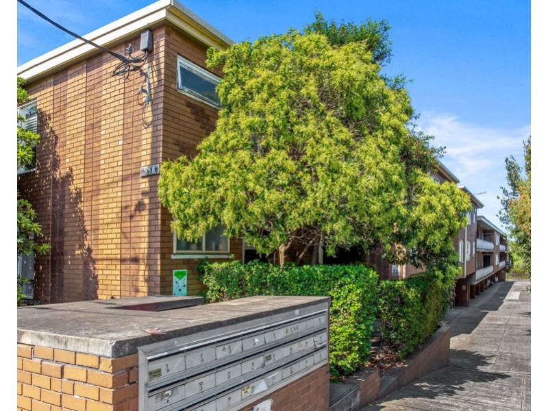 18/558 Moreland Road, Brunswick West VIC 3055