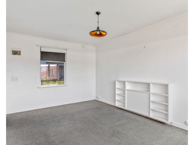 18/558 Moreland Road, Brunswick West VIC 3055