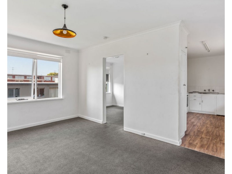 18/558 Moreland Road, Brunswick West VIC 3055