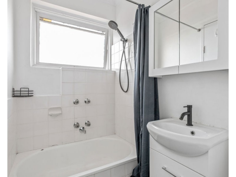 18/558 Moreland Road, Brunswick West VIC 3055