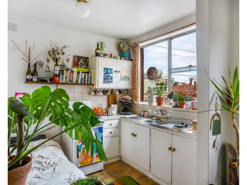 2/33 Staley Street, Brunswick VIC 3056