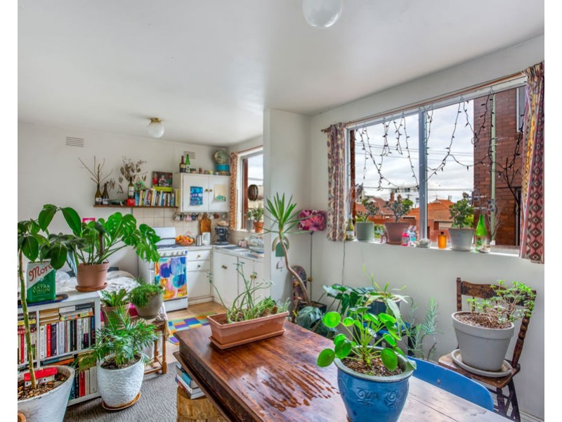 2/33 Staley Street, Brunswick VIC 3056