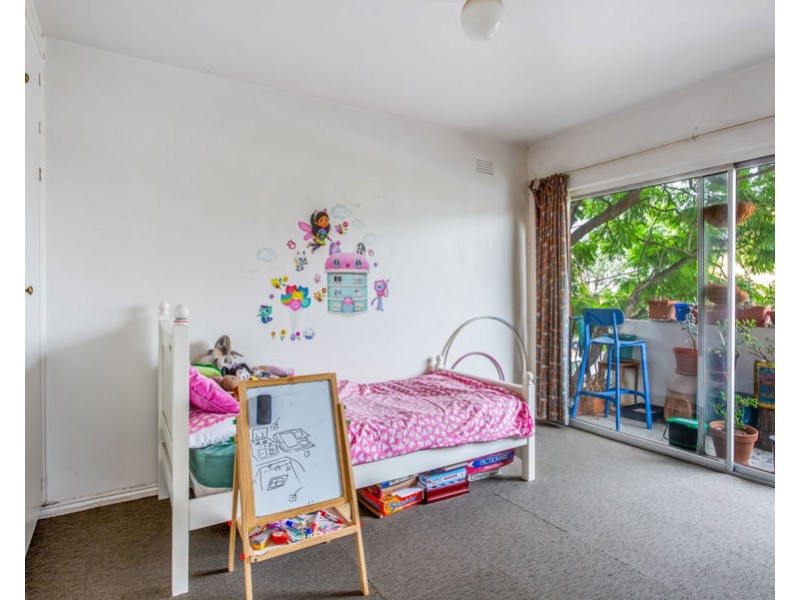 2/33 Staley Street, Brunswick VIC 3056