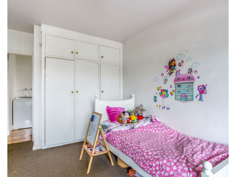 2/33 Staley Street, Brunswick VIC 3056