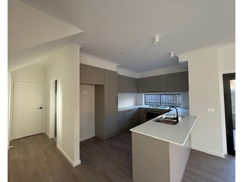 3/8 Devon Road, Pascoe Vale VIC 3044