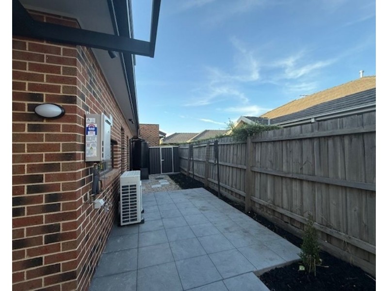 3/8 Devon Road, Pascoe Vale VIC 3044