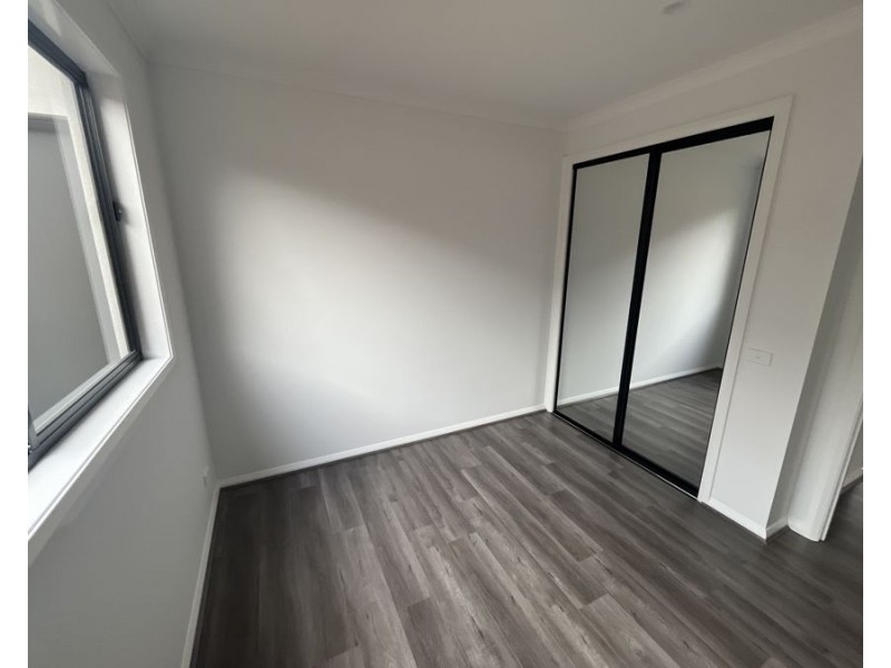 24 Leeward Drive, Tarneit VIC 3029