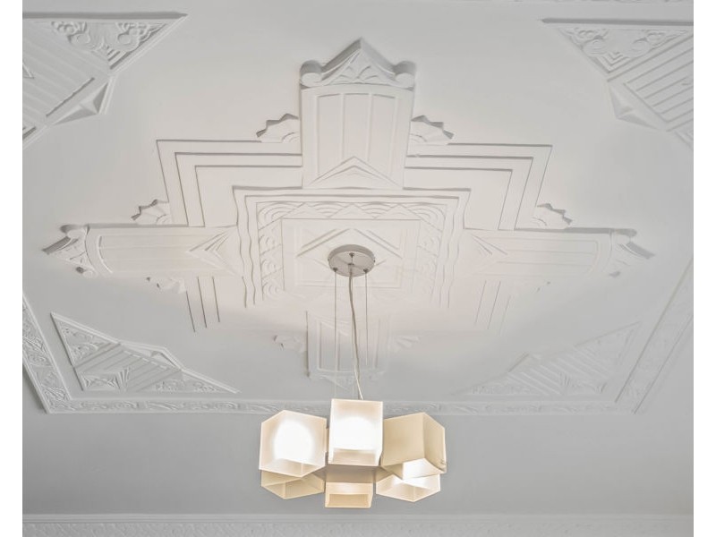 10 Melville Road, Pascoe Vale South VIC 3044