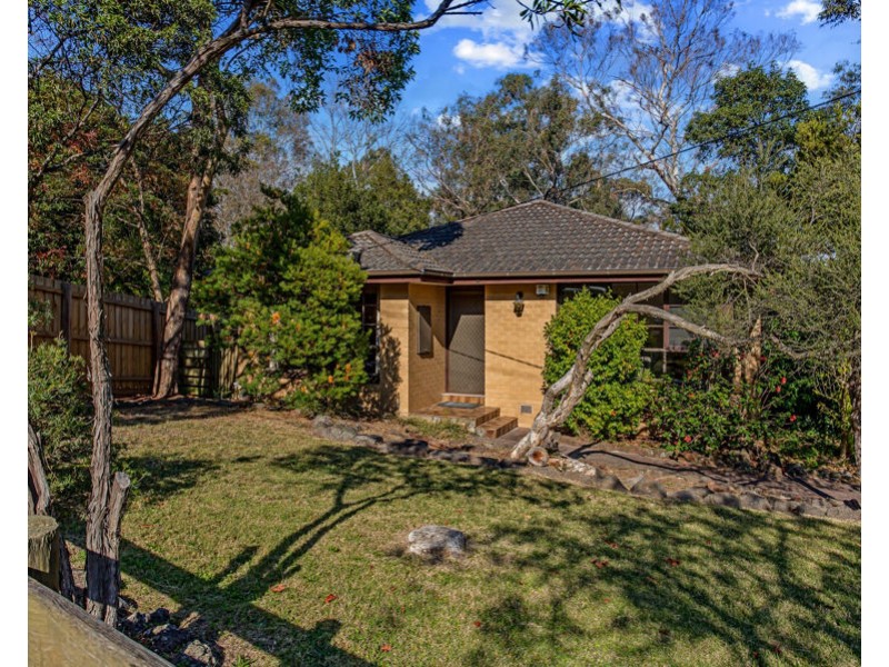 8 Wells Avenue, Boronia VIC 3155