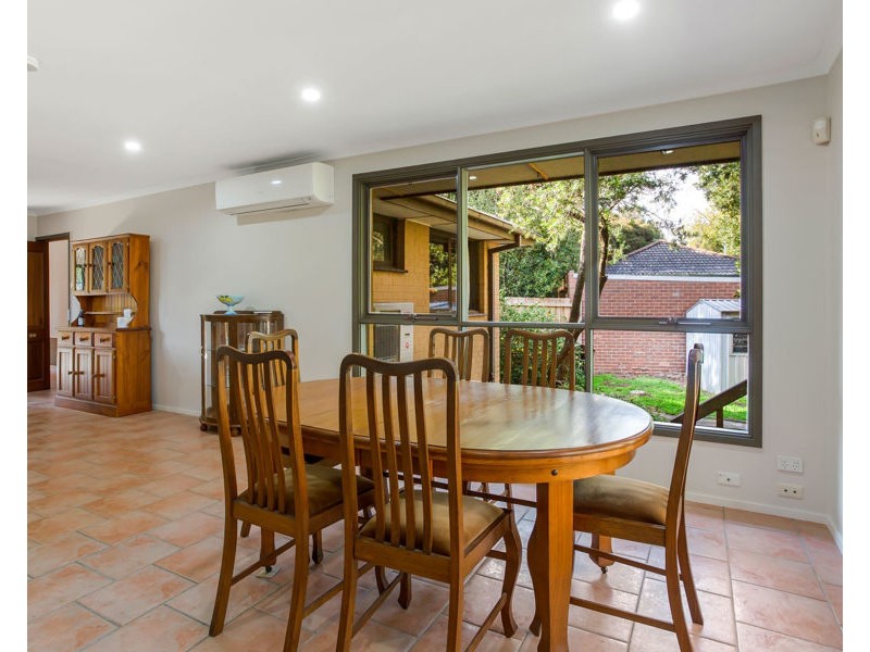 8 Wells Avenue, Boronia VIC 3155