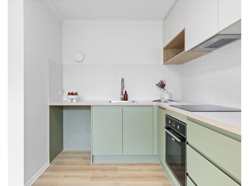 4/34 Collier Crescent, Brunswick VIC 3056