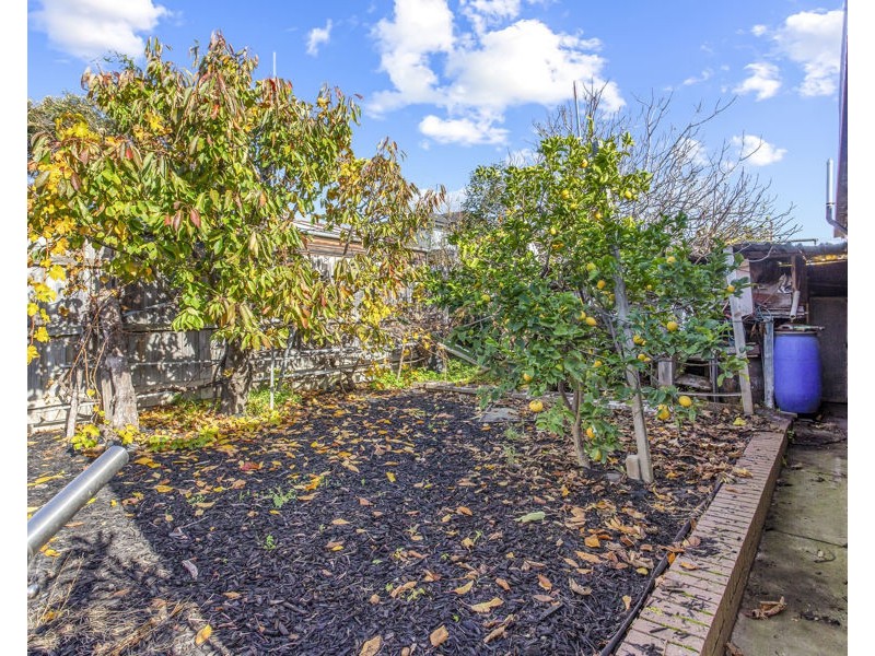 9 Ferry Crescent, Brunswick West VIC 3055