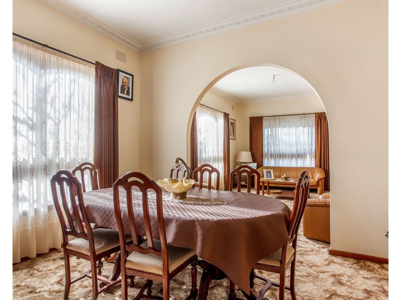 9 Ferry Crescent, Brunswick West VIC 3055