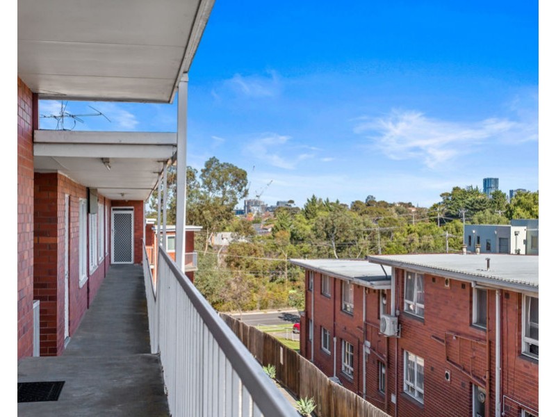 15/550 Moreland Road, Brunswick West VIC 3055