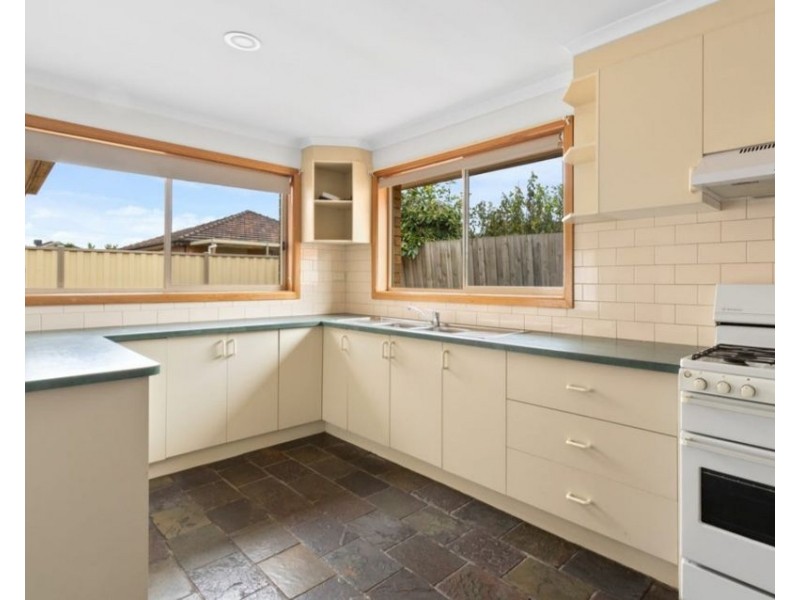 18a Karingal Way, Thomastown VIC 3074