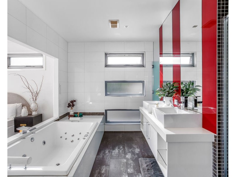 1 Egginton Street, Brunswick West VIC 3055