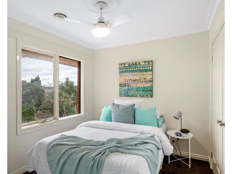 2/19 Hopetoun Avenue, Brunswick West VIC 3055