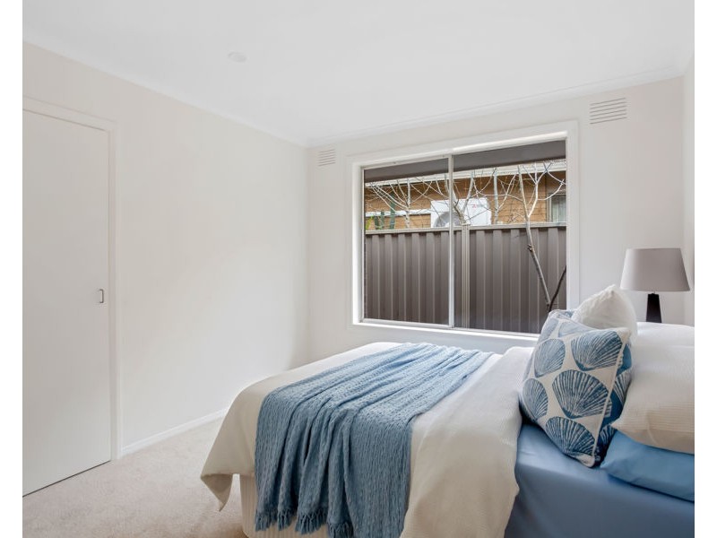 37 Fisher Grove, Tullamarine VIC 3043