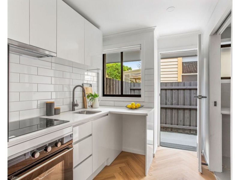 2/85 Tinning Street, Brunswick VIC 3056