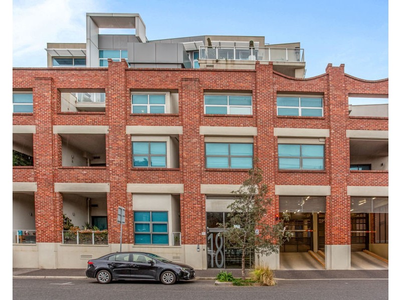 407/18 Bent Street, Kensington VIC 3031