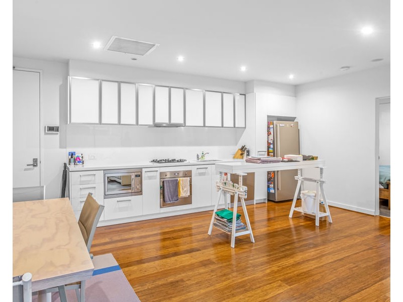 407/18 Bent Street, Kensington VIC 3031