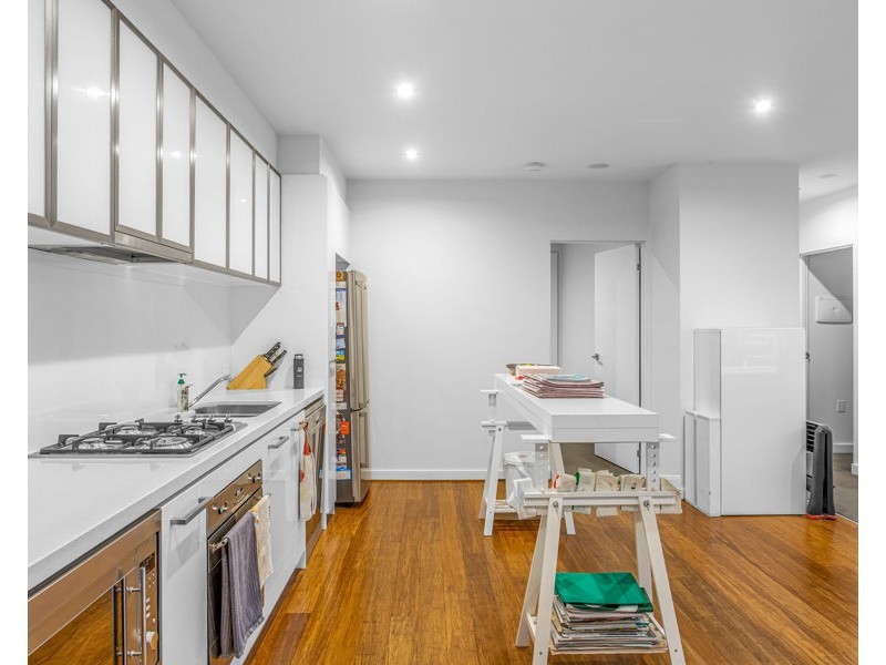 407/18 Bent Street, Kensington VIC 3031