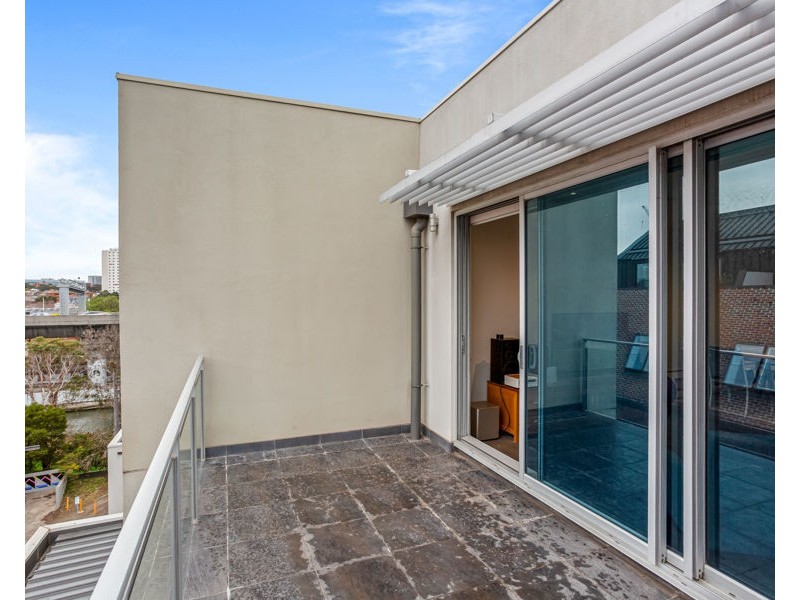 407/18 Bent Street, Kensington VIC 3031