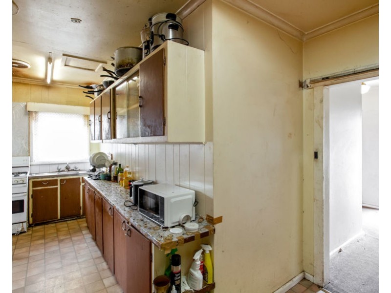 27 Sutherland Street, Hadfield VIC 3046