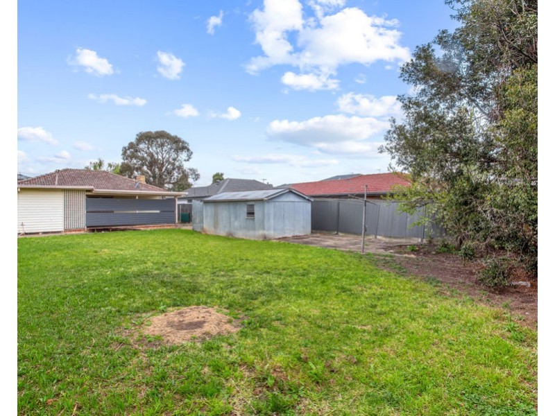27 Sutherland Street, Hadfield VIC 3046