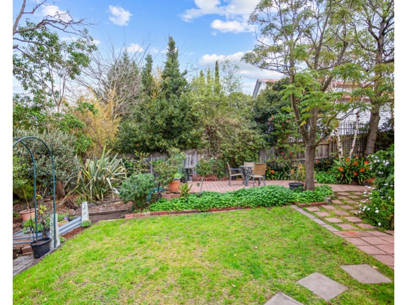 21 Appleby Crescsent, Brunswick West VIC 3055