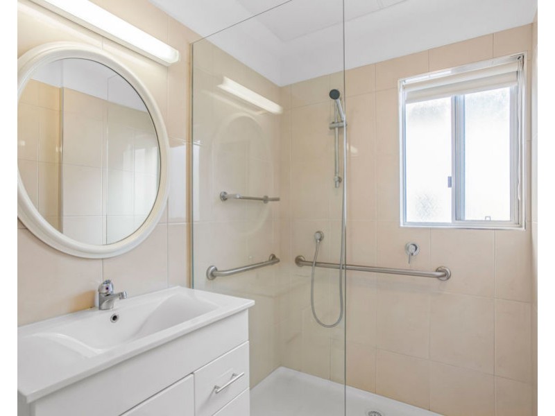 21 Appleby Crescsent, Brunswick West VIC 3055