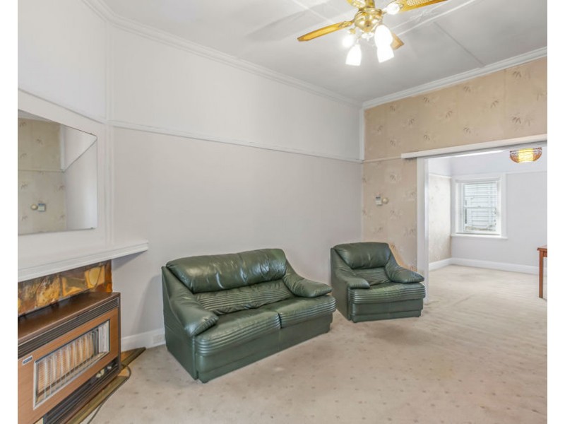 21 Appleby Crescsent, Brunswick West VIC 3055