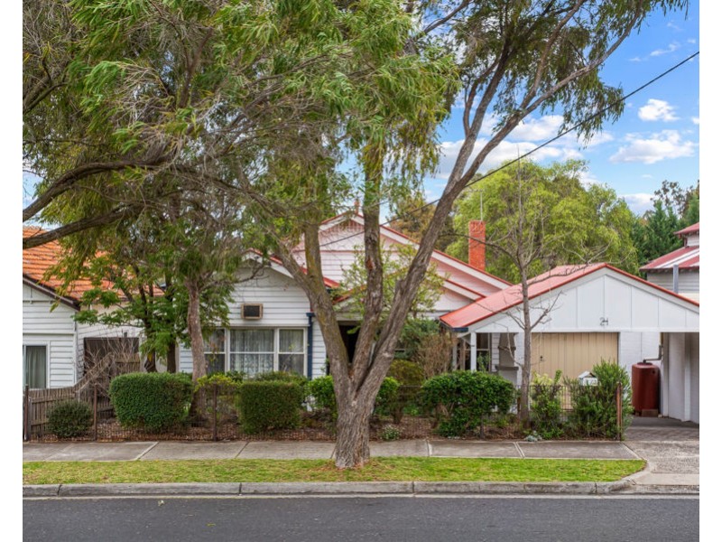 21 Appleby Crescsent, Brunswick West VIC 3055