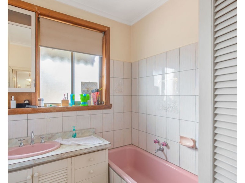 2 Dorothy Street, Fawkner VIC 3060