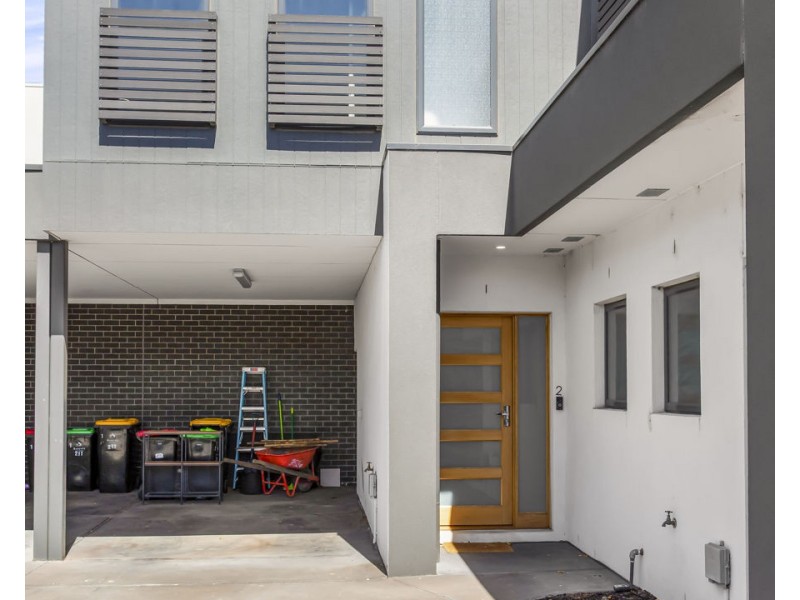 2/211 Liberty Parade, Heidelberg West VIC 3081