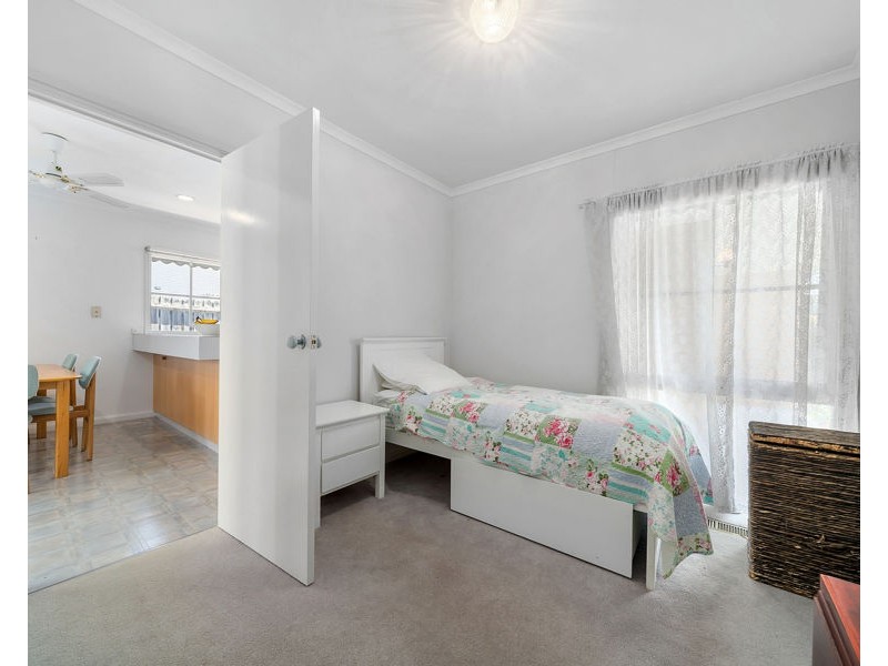 1 & 2/5 Aintree Road, Glen Iris VIC 3146
