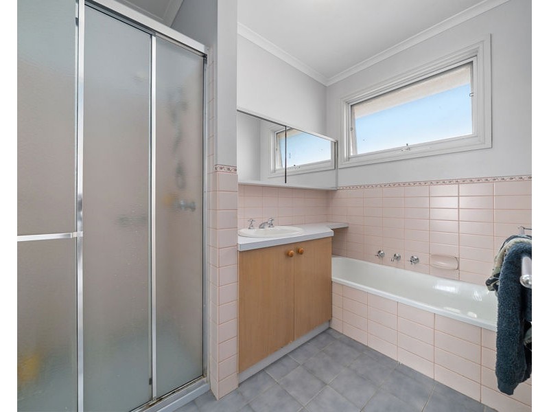 1 & 2/5 Aintree Road, Glen Iris VIC 3146