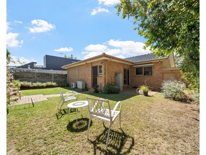 1 & 2/5 Aintree Road, Glen Iris VIC 3146