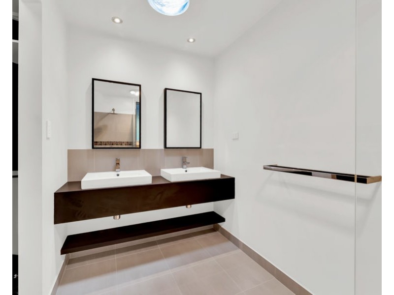 6-8 McEwan Road, Park Orchards VIC 3114