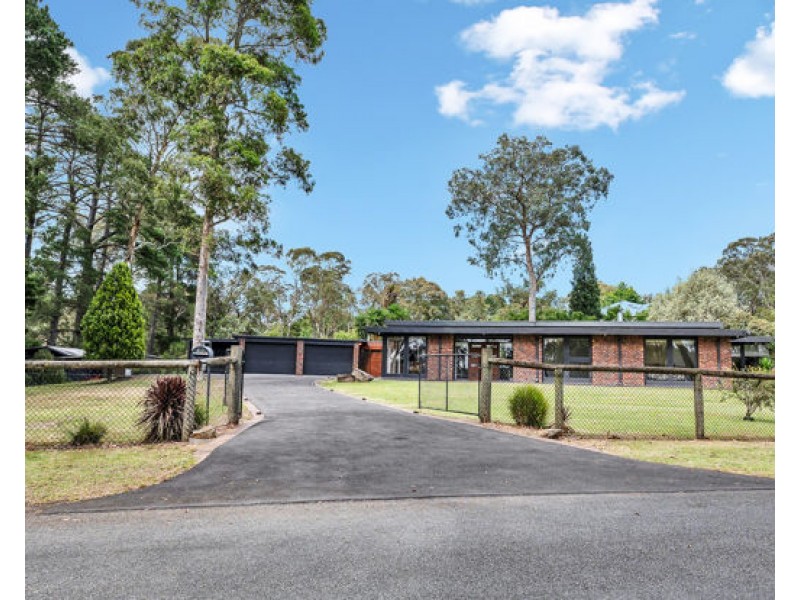 6-8 McEwan Road, Park Orchards VIC 3114