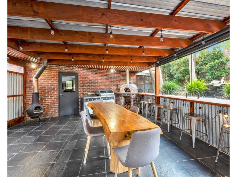 6-8 McEwan Road, Park Orchards VIC 3114