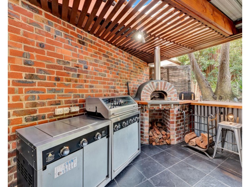 6-8 McEwan Road, Park Orchards VIC 3114