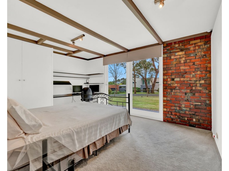 6-8 McEwan Road, Park Orchards VIC 3114