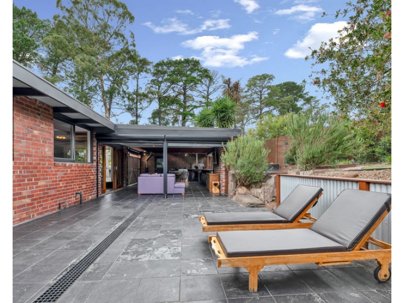 6-8 McEwan Road, Park Orchards VIC 3114