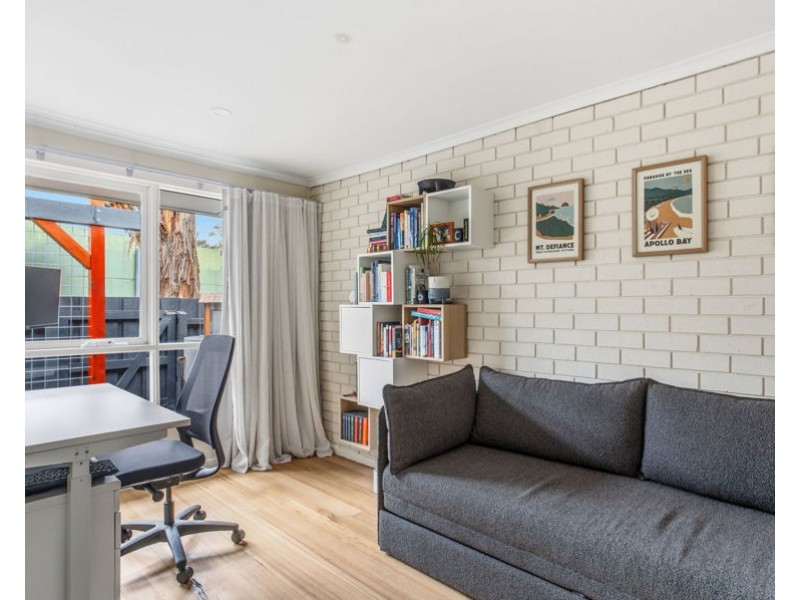 2/14 McColl Court, Brunswick West VIC 3055