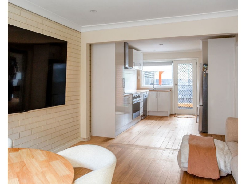 2/14 McColl Court, Brunswick West VIC 3055