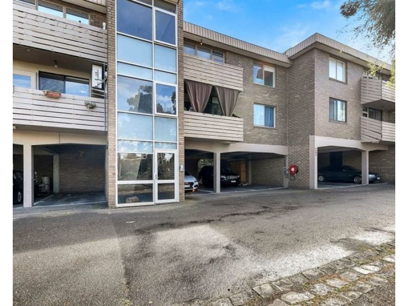 8/200 Melrose Drive, Tullamarine VIC 3043