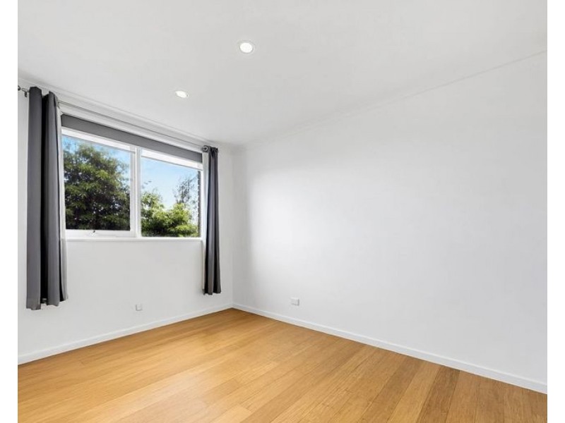 8/200 Melrose Drive, Tullamarine VIC 3043